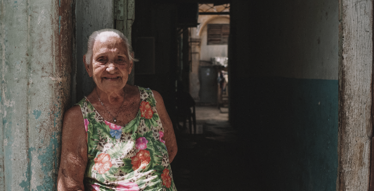 Los Rostros de Cuba: Una mirada a la gente del pueblo Cubano y sus buenas costumbres